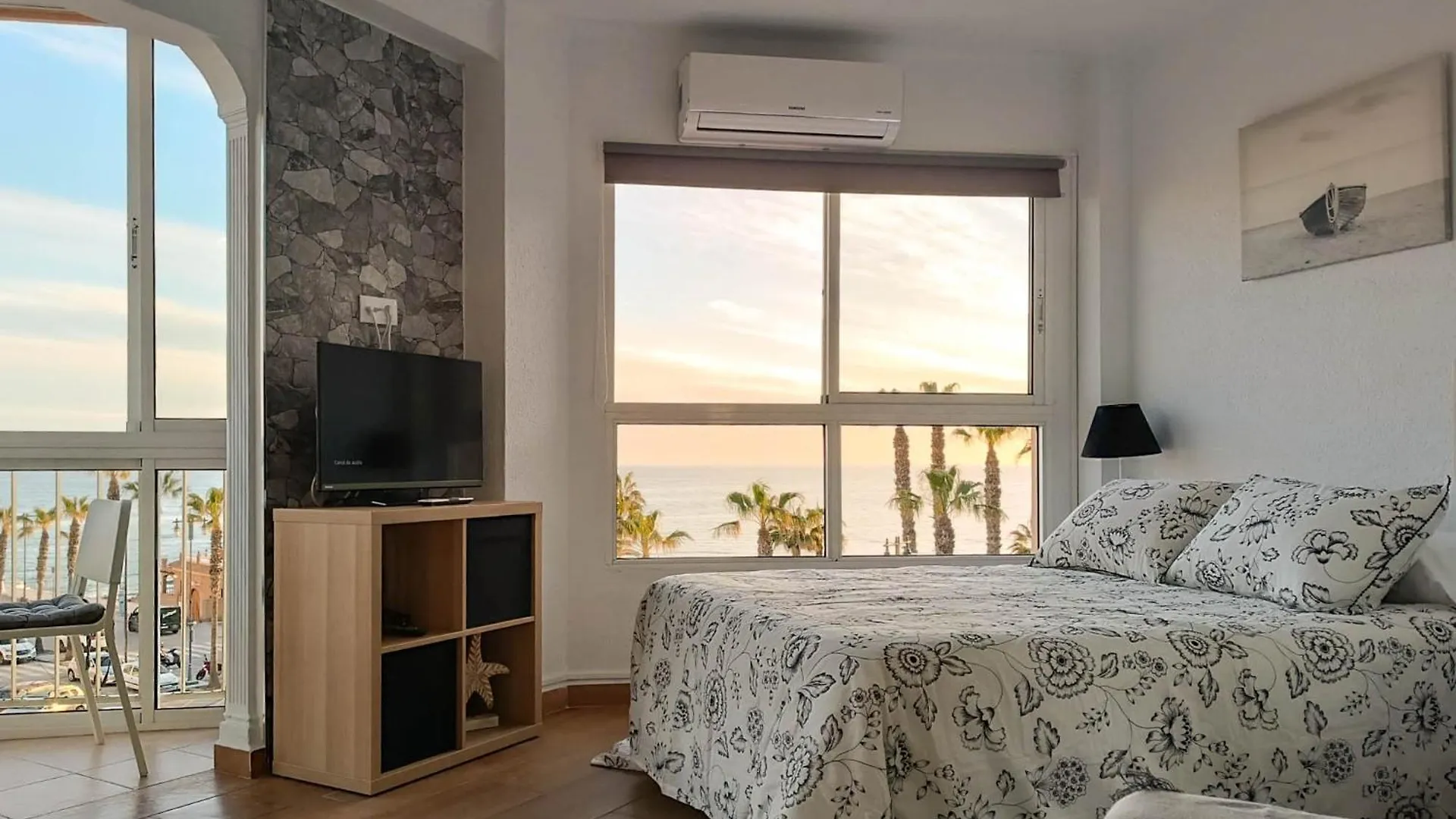 Ruselo 308. Loft En Paseo Maritimo De Torrox Costa Apartment